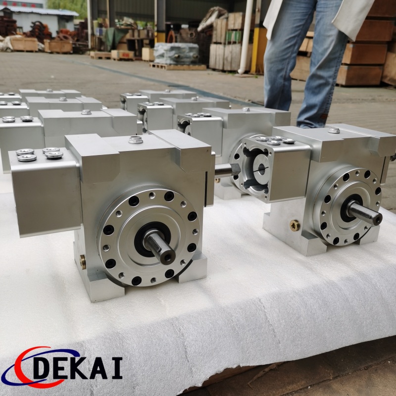 定制小間隙弧分精密減速機伺服雙導程